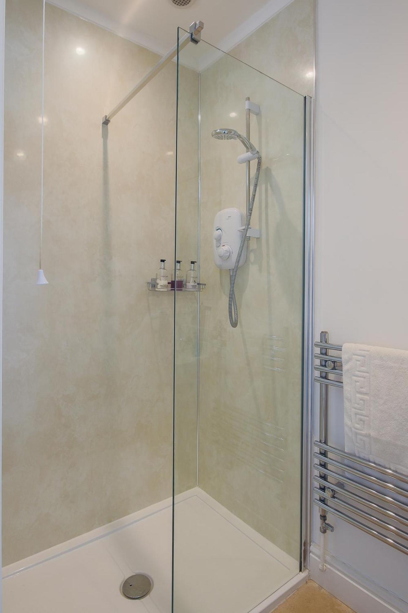 Villa Northcliffe, Southwold Seafront Sleeps 14 Exterior foto
